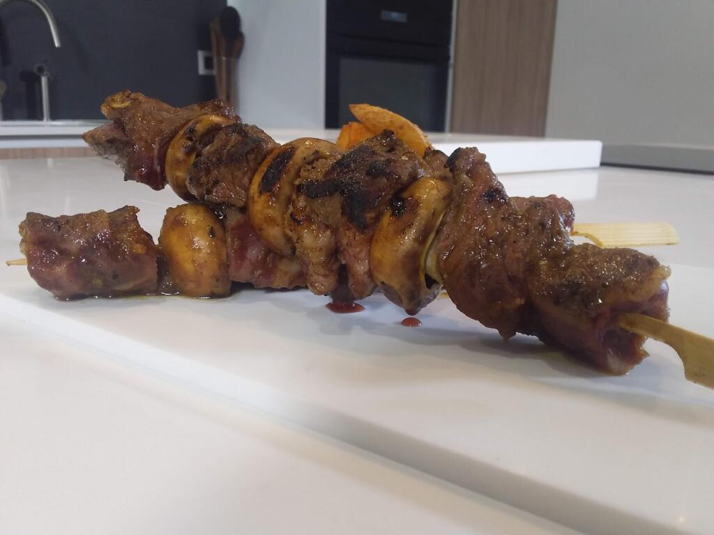 brochetas de ternera al curry